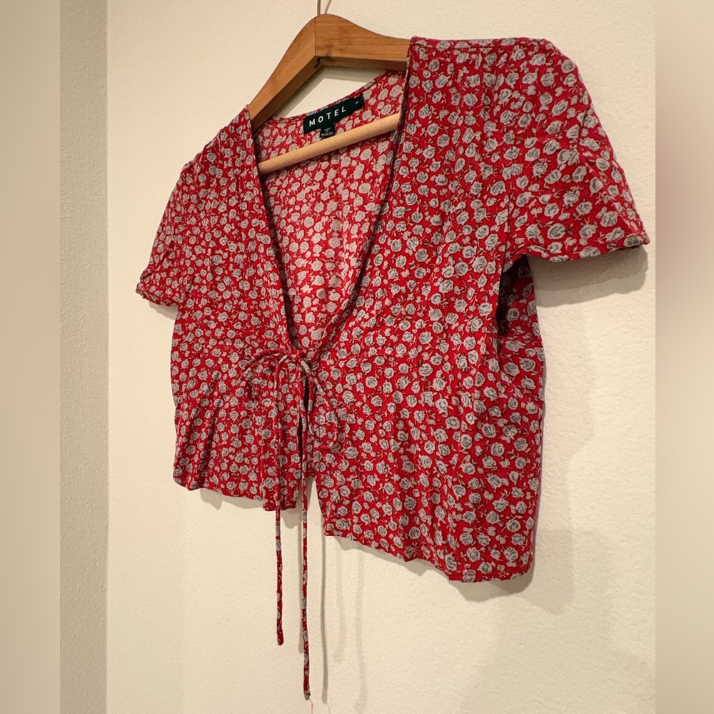 Cropped Floral Blouse